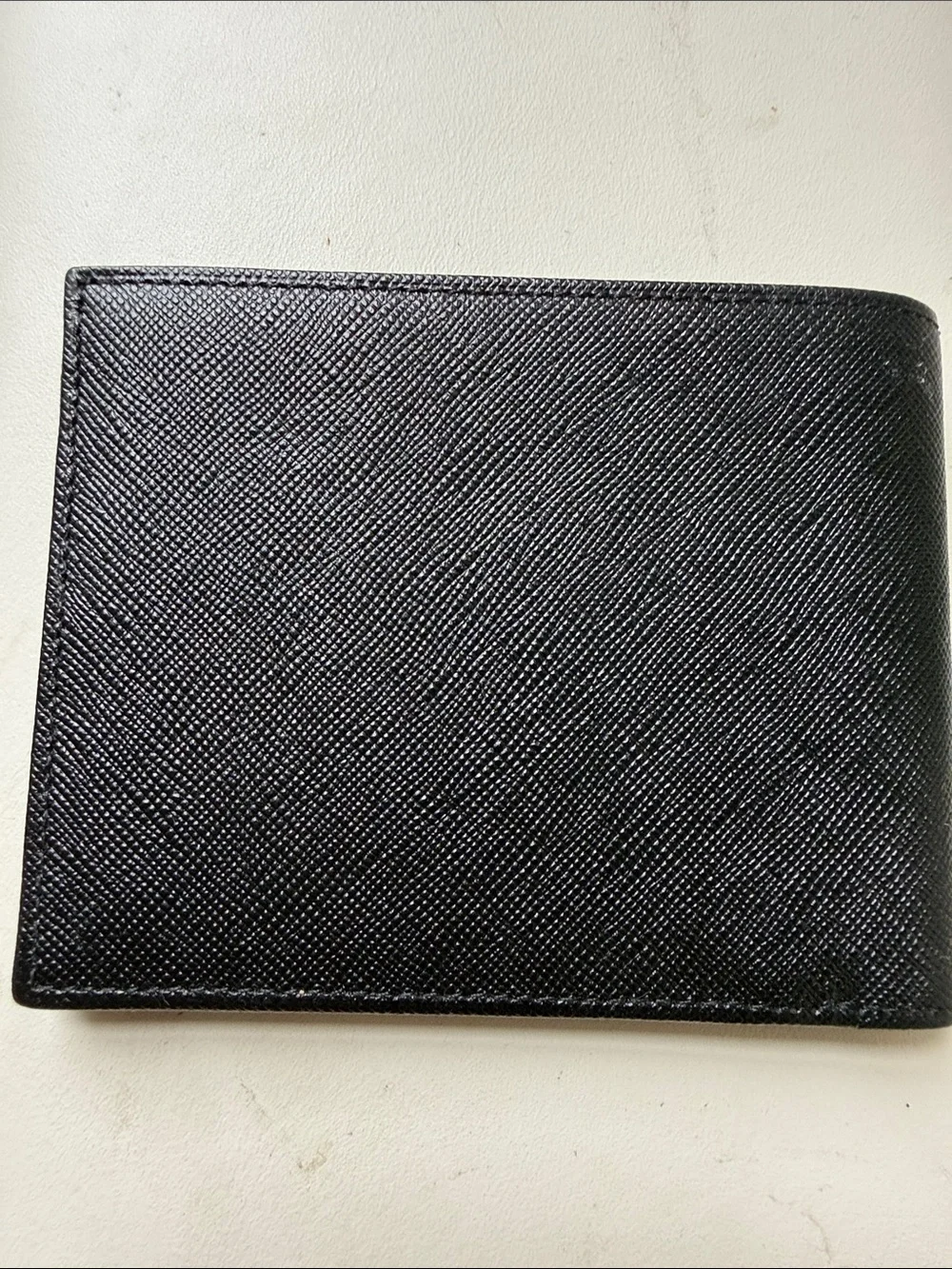 Burberry Black Textured Leather Bi-Fold Card Holder wallet men